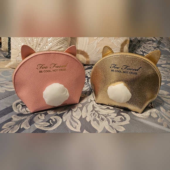 Adorable Vintage Too Faced Bunny Cosmetic Bags (Pair) - Picture 2 of 2